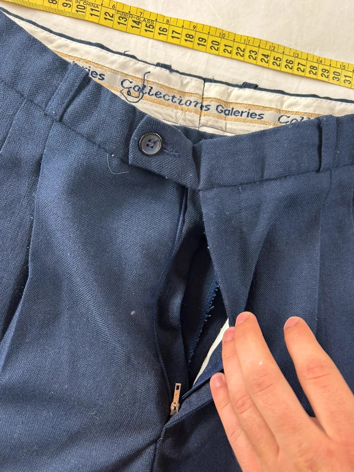 Navy blue suit trousers from Galeries collections in wool size 44 – photo 7
